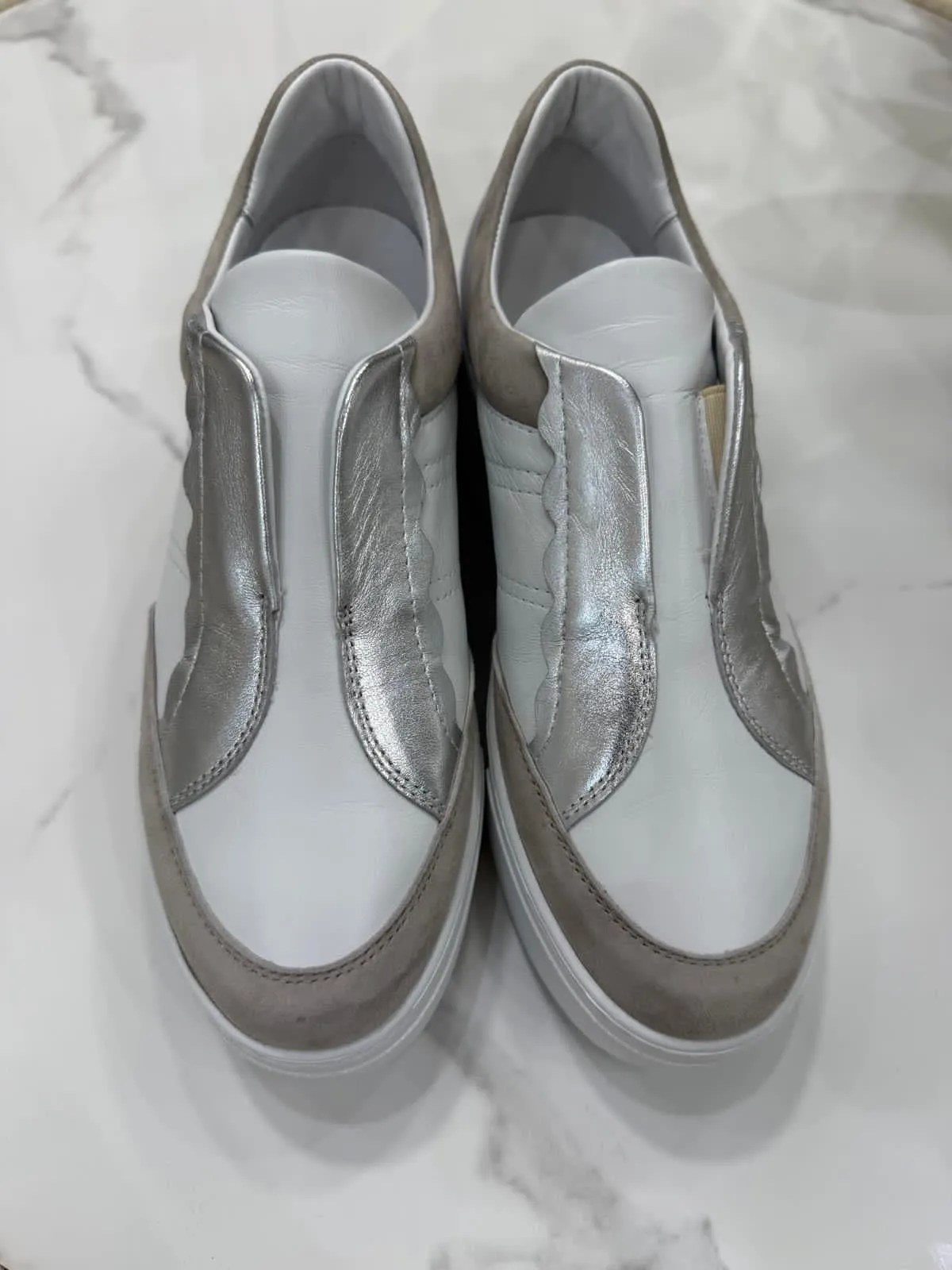 Donna Lei Nappa Lam Arg Trainer in Silver