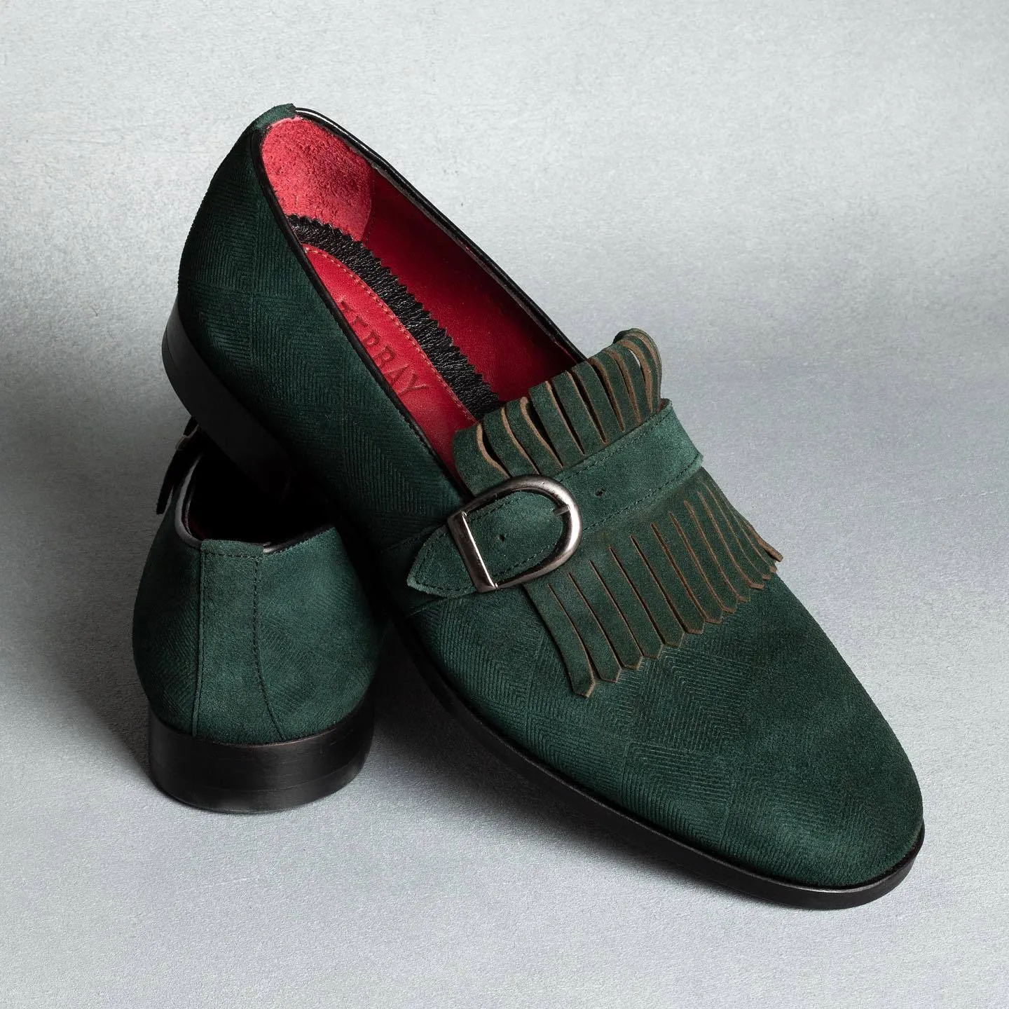 Leisure buckle loafers