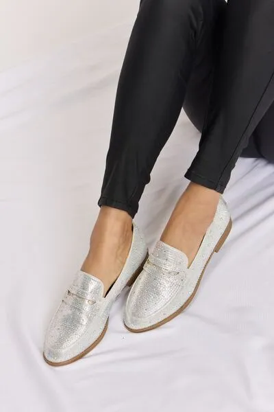 Rhinestone Pointed Toe Loafers in Silver