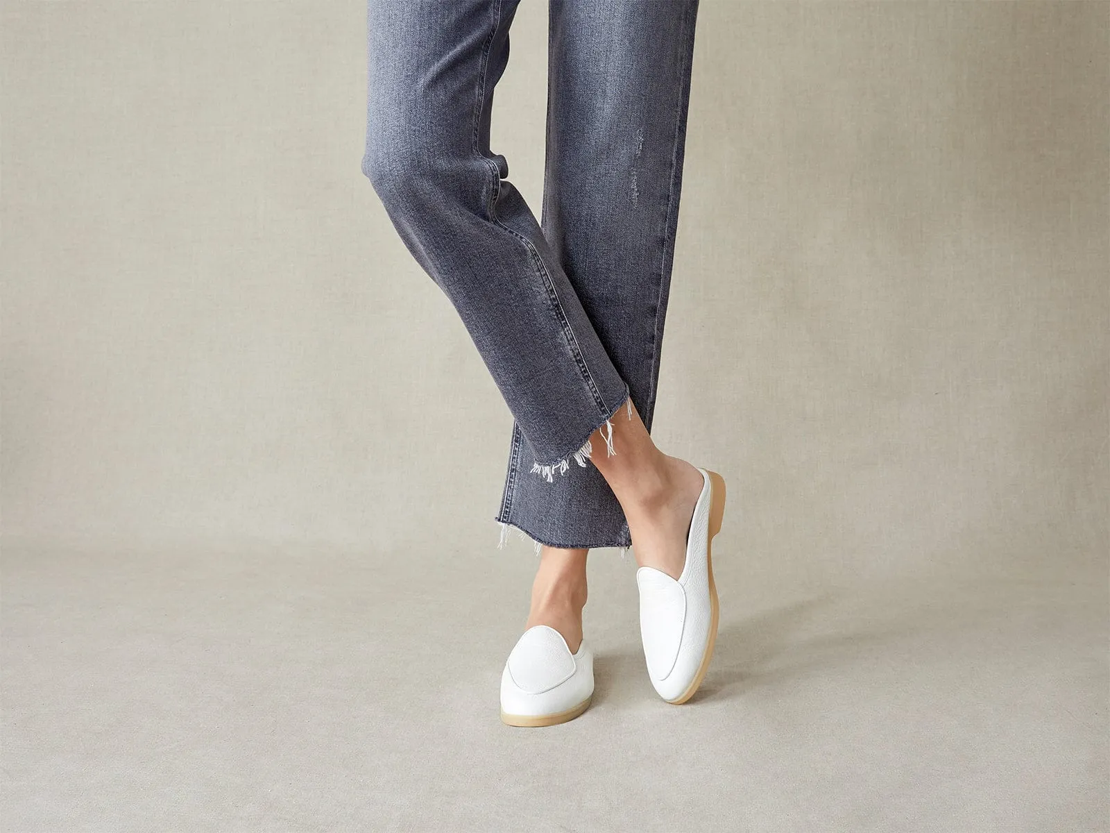 Stride Mule Loafers in Blanc Casse Deerskin Natural Sole